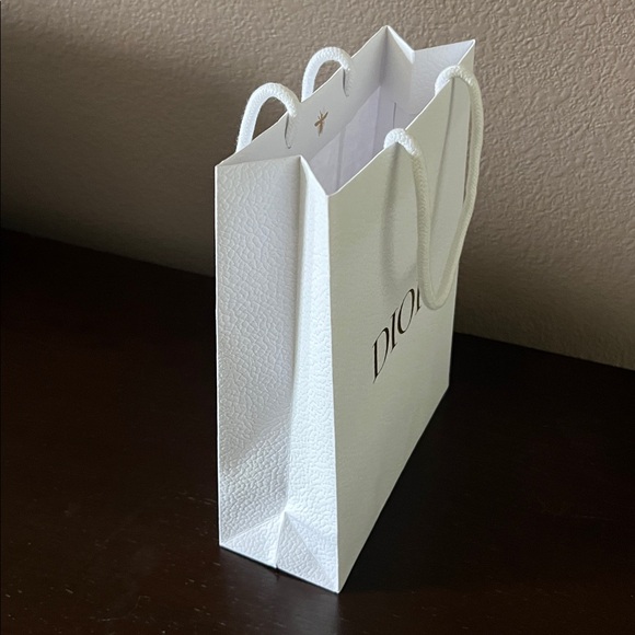 Dior small paper shopping/gift bag white and gold - Picture 3 of 5